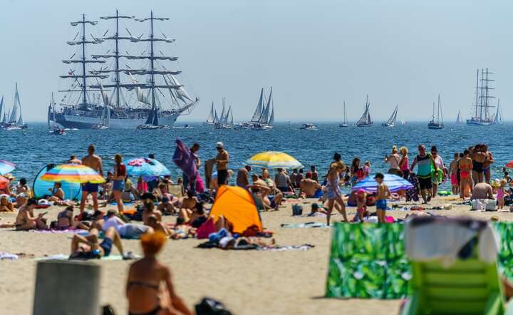 Letnie atrakcje na plaży w Gdyni  / autor: Fratria / AS