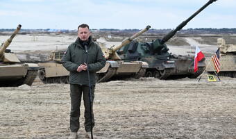 Wakacyjny program "Trenuj z wojskiem". Szef MON ogłasza