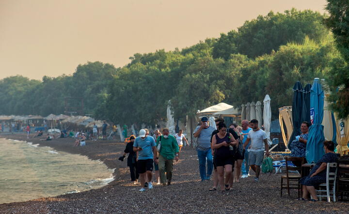 Grecja. Plaża w pobliżu Wolos / autor: PAP/EPA