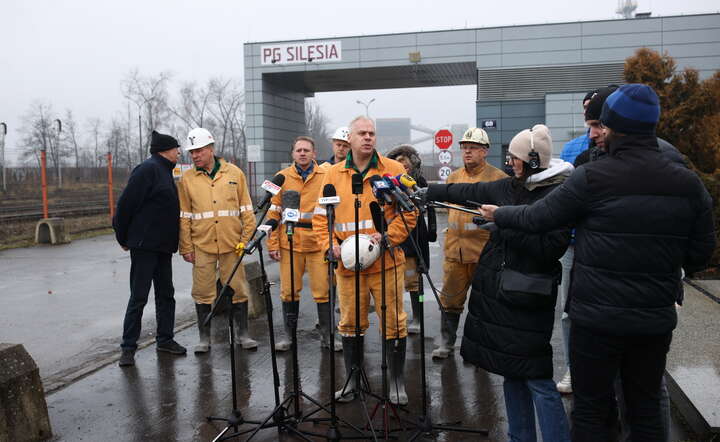 Śląskie. Trwa protest pracowników Przedsiębiorstwa Górniczego Silesia / autor: PAP