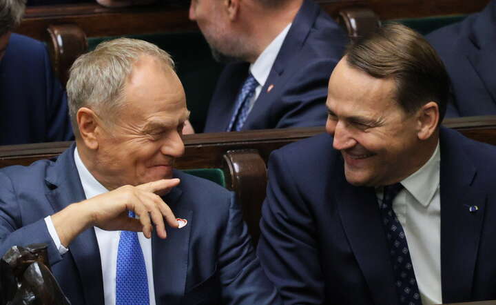 Premier Donald Tusk i szef MSZ Radosław Sikorski. Czy zaplanowali odwilż z Kijowem? / autor: PAP/Paweł Supernak