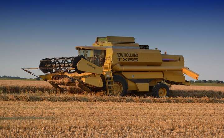 Osiem spółek zawarło zmowę przy handlu sprzętem rolniczym firmy New Holland / autor: Pixabay