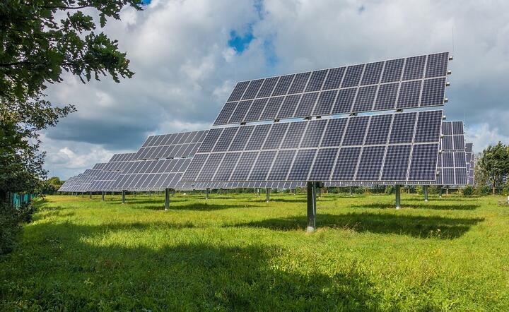 NFOŚiGW w 2023 r. będzie wspierał inwestycje w bezpieczne, zdecentralizowane i zeroemisyjne systemy energetyczne / autor: Pixabay