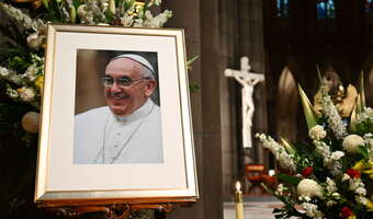 O Papieżu Franciszku: Ewangelię przenosił do codziennego życia, ogniem wypalił korupcję
