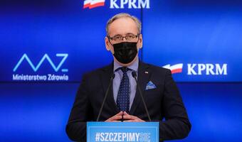 Rząd luzuje część restrykcji w 11 województwach! Wracają m.in. fryzjerzy