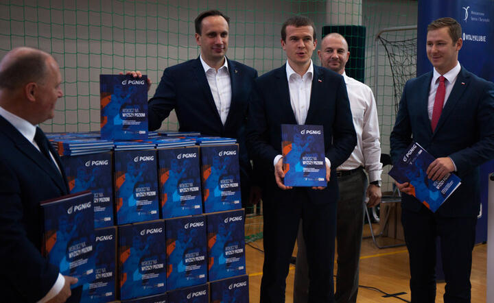 Minister Sportu i Turystyki Witold Bańka podczas podsumowania I edycji Programu "KLUB"