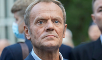 Wyborcza o pomysłach Tuska: Spowodowałaby eksplozję inflacji