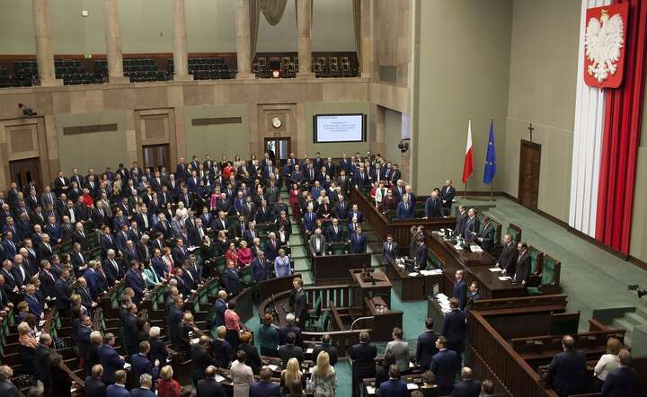 Sala plenarna Sejmu. Tu 6 sierpnia zbierze się Zgromadzenie Narodowe / autor: Fratria / Andrzej Wiktor