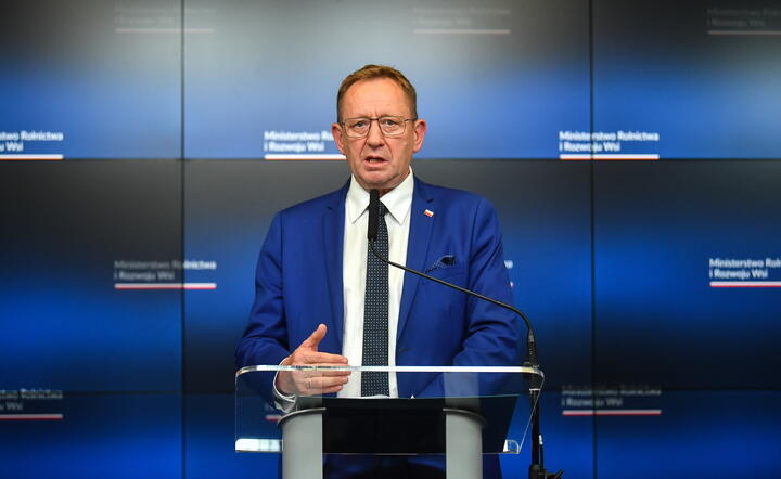 Minister rolnictwa i rozwoju wsi Robert Telus / autor: PAP/Andrzej Lange