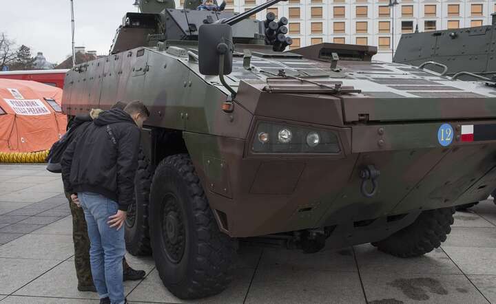 58 Rosomaków dla Wojska Polskiego