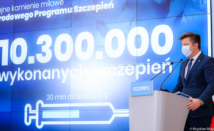 szef KPRM, pełnomocnik rządu ds. szczepień Michał Dworczyk / autor: twitter.com/PremierRP