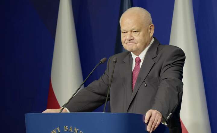 Prezes NBP prof. Adam Glapiński na konferencji prasowej, 6 listopada 2025 / autor: materiały prasowe YT @nbppl - screen
