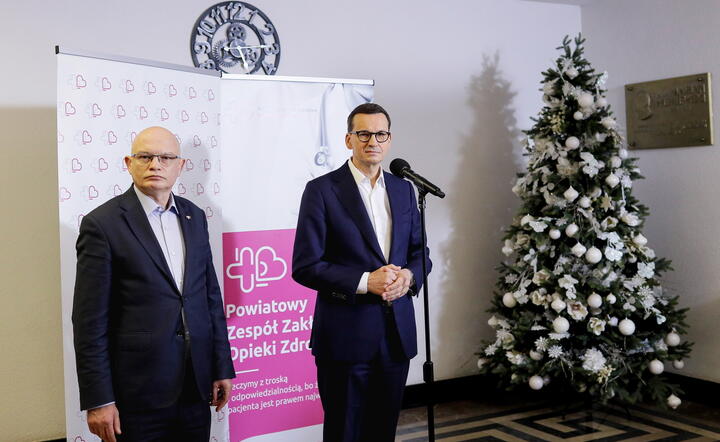 Mateusz Morawiecki, Waldemar Andzel, Czeladź, 28.11.2022 / autor: PAP/Tomasz Wiktor
