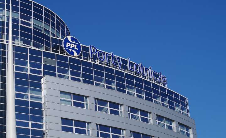 Siedziba Polskich Portów Lotniczych SA w Warszawie / autor: Fratria / KK