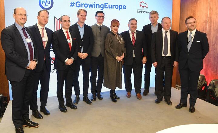 Uczestnicy debaty w Davos / autor: Materiały Prasowe