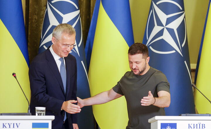 Jens Stoltenberg i Wołodymyr Zełenski / autor: PAP/EPA