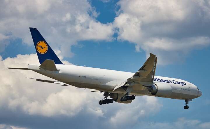 Samolot Lufthansa Cargo / autor: Pixabay