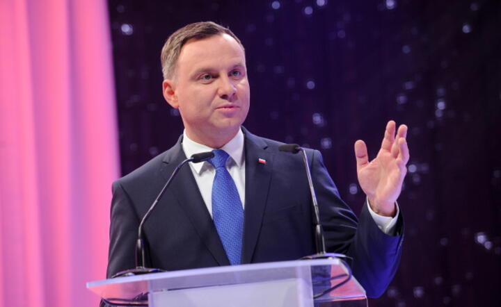 Prezydent Andrzej Duda przemawia w tracie uroczystości odebrania nagrody, przyznanej przez czytelników tygodnika "wSieci", fot. PAP / Marcin Obara