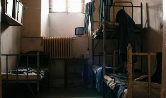 Rok więzienia za kradzież tęczowej flagi z piorunem za 40 zł