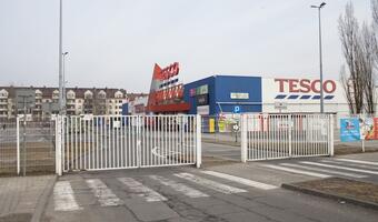 Będą potężne zwolnienia w Tesco