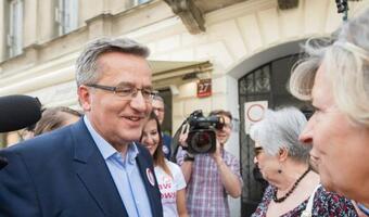 Przegrał wybory ale nadal się kompromituje - Komorowski: "Można się dopisać do wycieczki szkolnej albo do pamiętnika"