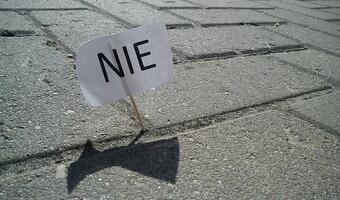 Apel o zawieszenie strajku i przeprowadzenie matur
