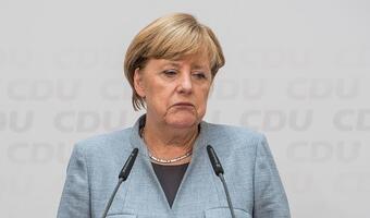 Merkel krytykuje Trumpa na Harvardzie