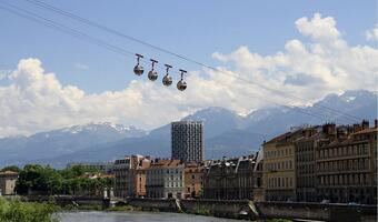 Imigranci z Afryki okupują kościół w Grenoble