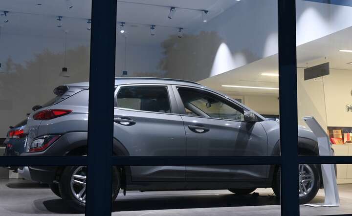 52% osób planujących zakup zamierza nabyć zupełnie nowe auto / autor: Fot. Krzysztof Kotowski/Fratria