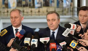 Schetyna już rządzi się w Senacie