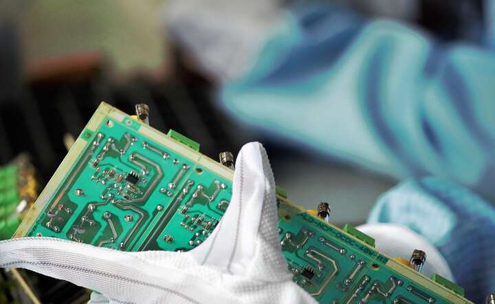 Fabryka komponentów elektronicznych. ZDJĘCIE ILUSTRACYJNE / autor: Pixabay