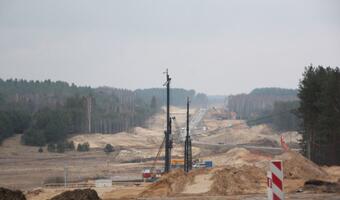 GDDKiA: 29 przetargów na budowę 360 km dróg