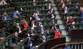 Sejm uchwalił budżet na 2021 rok