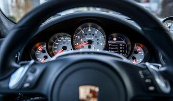 GAZETA BANKOWA: Ekologiczna wolta Porsche
