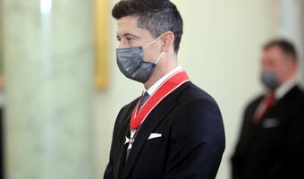 GALERIA. Robert Lewandowski z Orderem Odrodzenia Polski
