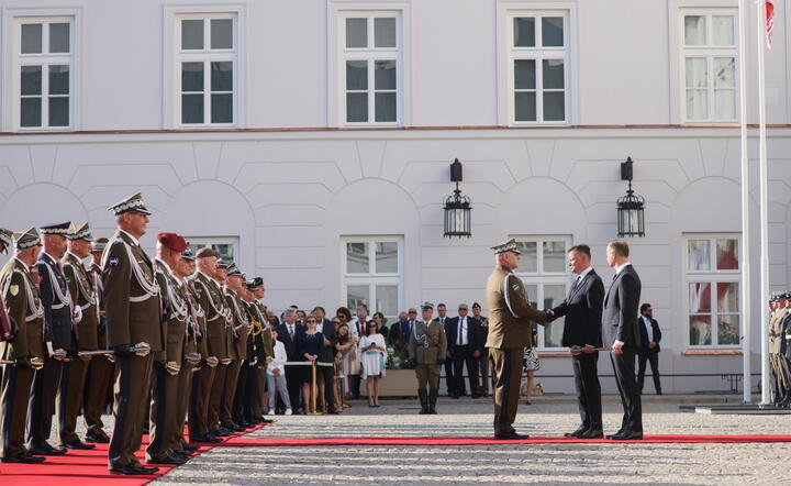 Prezydent: Odtworzymy dowództwa Rodzajów Sił Zbrojnych