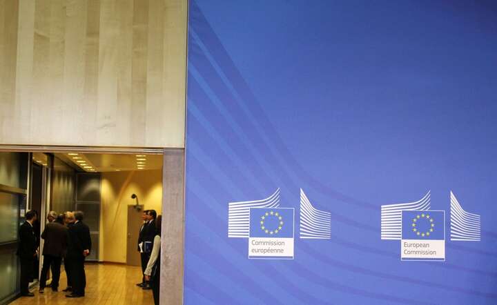 Departament USA zakazał wjazdu byłemu komisarzowi UE i czterem szefom europejskich NGOS / autor: Fratria / MK