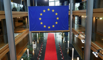 PE zatwierdził 5 mld euro pożyczki dla Ukrainy