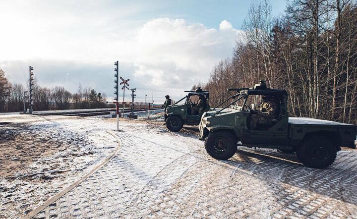bliźniaczy do RECON-a pojazd AERO także opracowany przez Auto Podlasie / autor: 6BPD/Twitter