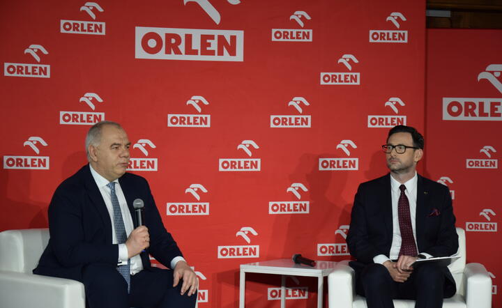 Wicepremier i minister aktywów państwowych Jacek Sasin oraz prezes PKN Orlen Daniel Obajtek / autor: Fratria