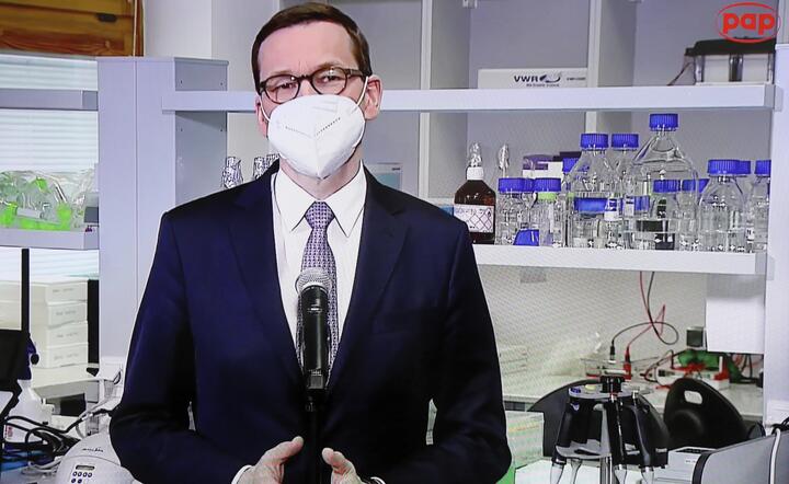 premier z wizytą w Międzynarodowym Instytucie Biologii Molekularnej i Komórkowej w Warszawie / autor: fotoserwis PAP