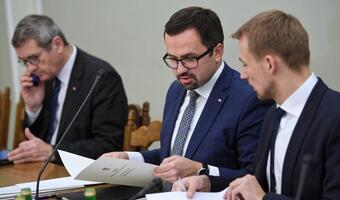 Komisja VAT: Kto jeszcze będzie zeznawał?