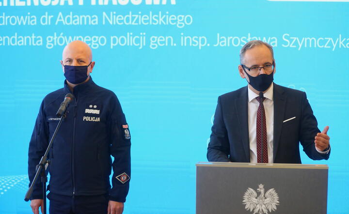 Nowe obostrzenia w walce z koronawirusem / autor: PAP