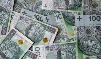 Słaby dolar po FOMC, słaby złoty przed TSUE