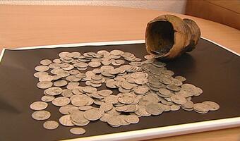 W Słuszkowie k. Kalisza archeolodzy znaleźli srebrne monety