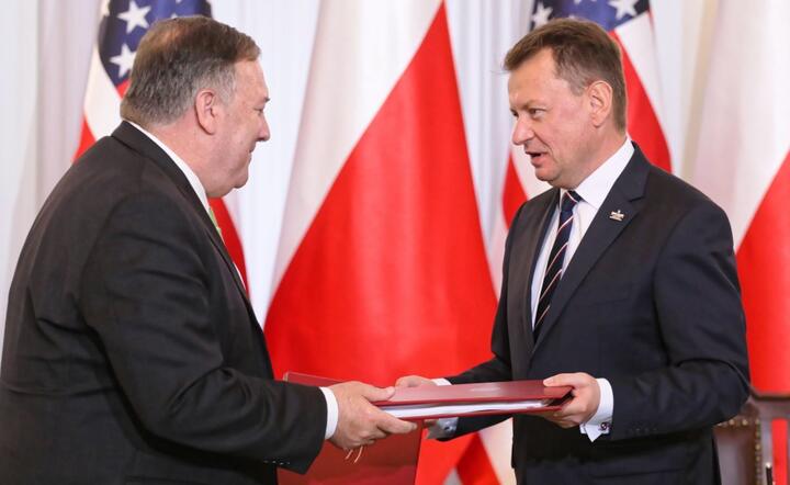  Sekretarz stanu USA Mike Pompeo (L) i minister obrony narodowej Mariusz Błaszczak (P) / autor: PAP/Paweł Supernak