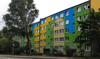 44 proc. Polaków nadal mieszka z rodzicami, a 37 proc. nadal nie ma własnego M