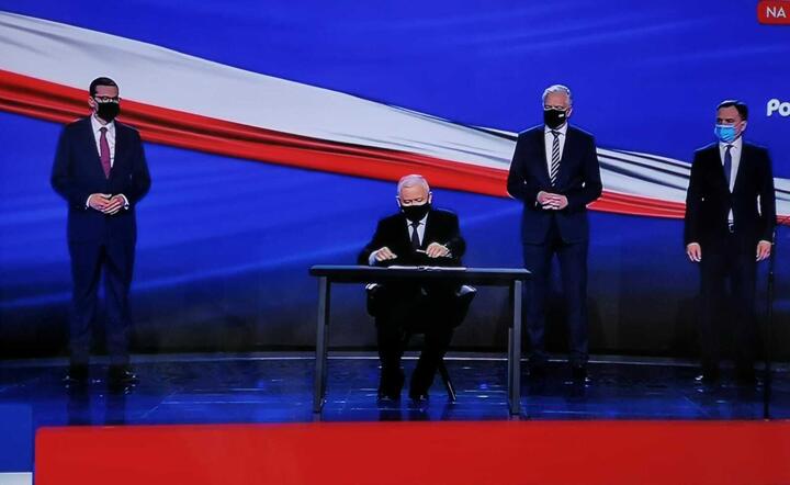 Polski Ład prezentacja i podpisanie / autor: Fratria