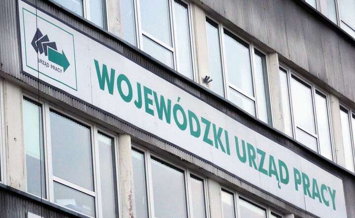 Kłopot z bezrobociem mają urzędy pracy i… ekonomiści
