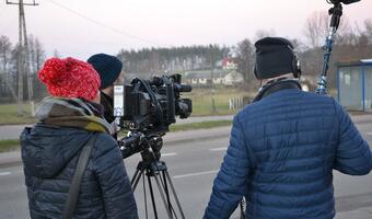 Media komercyjne są trzymane na krótkim pasku